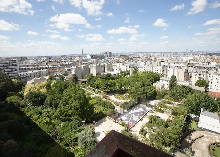 élégant à Montmartre *